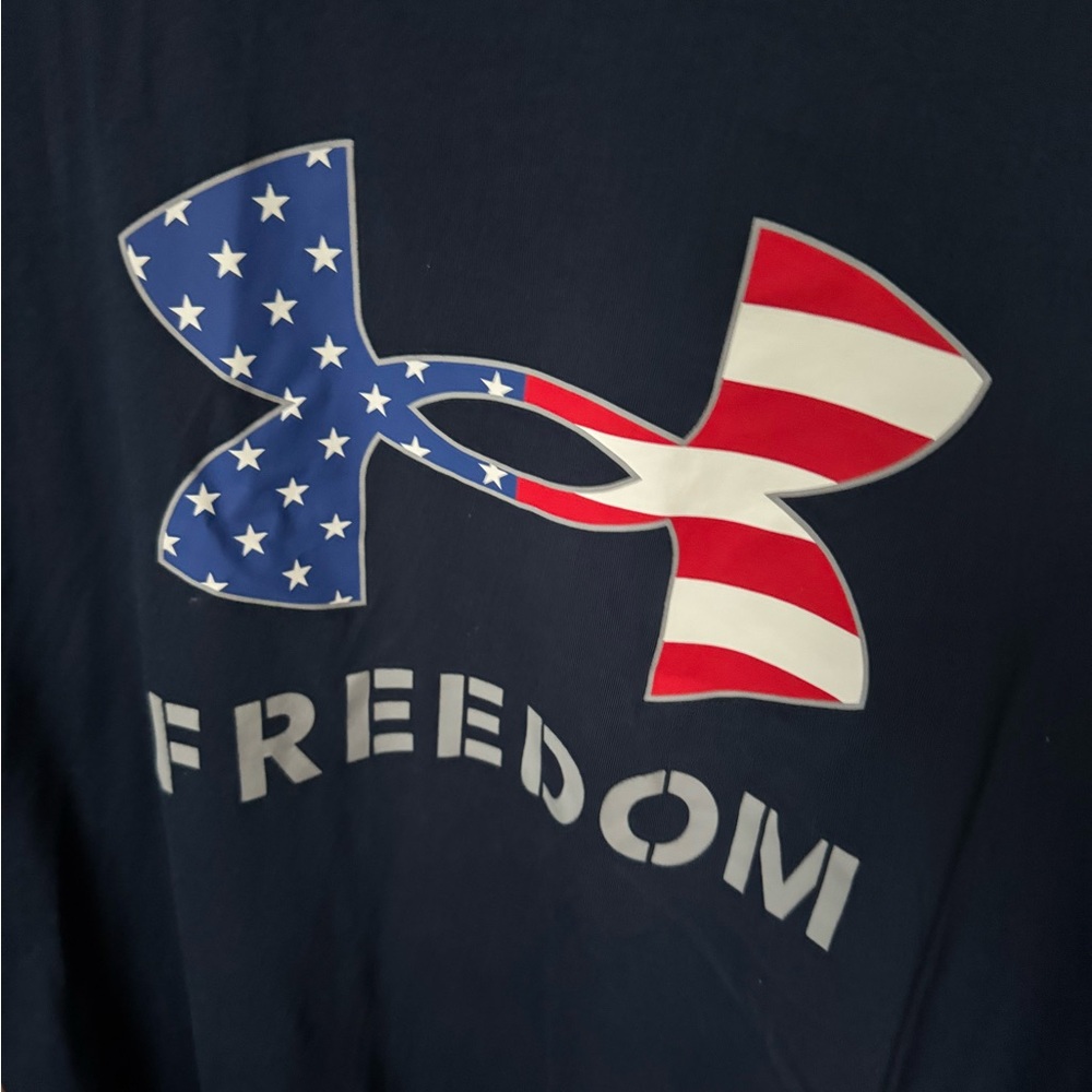 Under Armour Navy Blue Logo Tee EUC